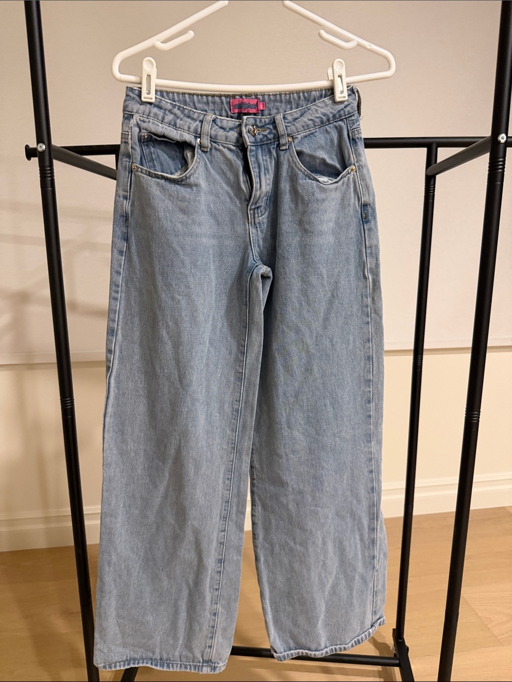 Edikted Light Wash Wide-Leg Jeans